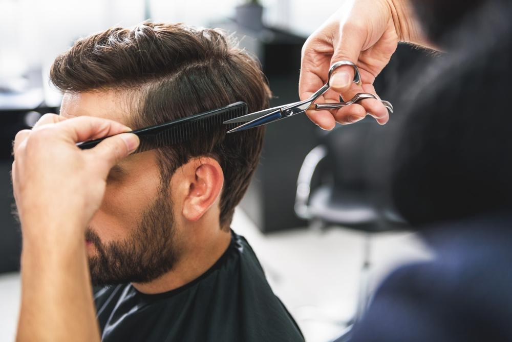 Coiffure homme à Riantec